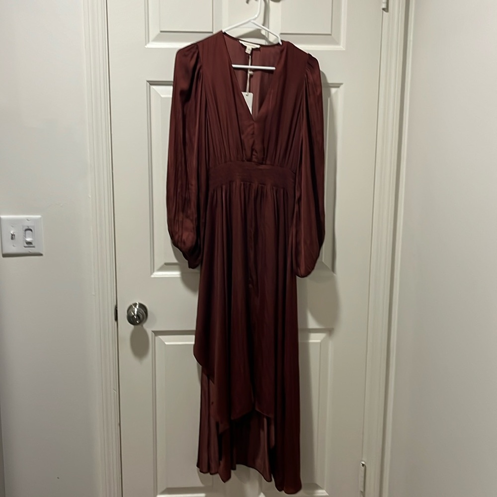 Color is burnt sienna. Reddish brown color